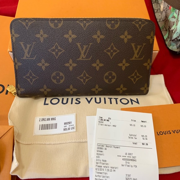 Louis Vuitton Handbags - 🆕 💯 Authentic Louis Vuitton Zippy Organizer